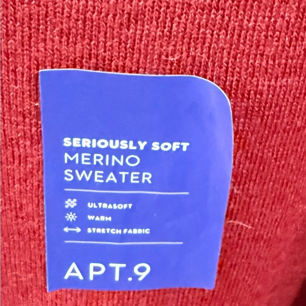 NWT APT 9 Men's MED V-neck Sweater Rust Lightweight. Great to dress up or down